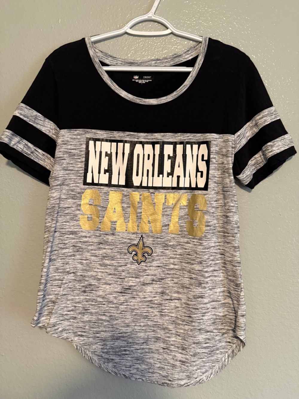 New Orleans Saints tee, size L